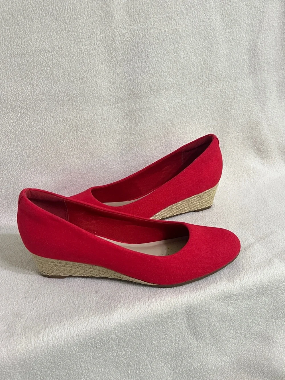 Clarks Mallory Luna Platform Wedge Shoes Red Slip On Women's Size 8.5